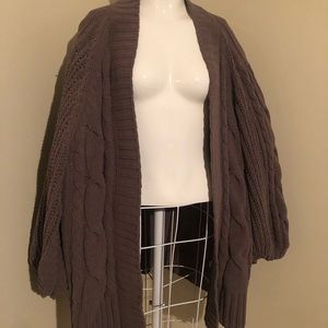 Chunky knit puff sleeve cardigan